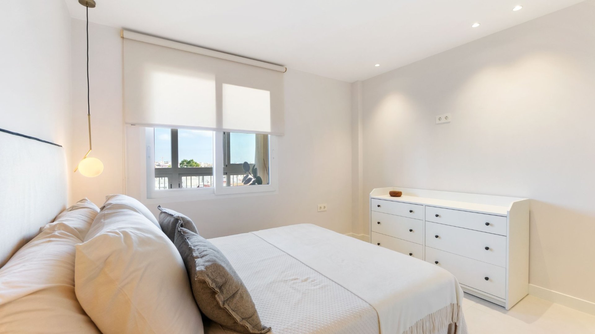 Reventa - Apartamentos -
Torrevieja