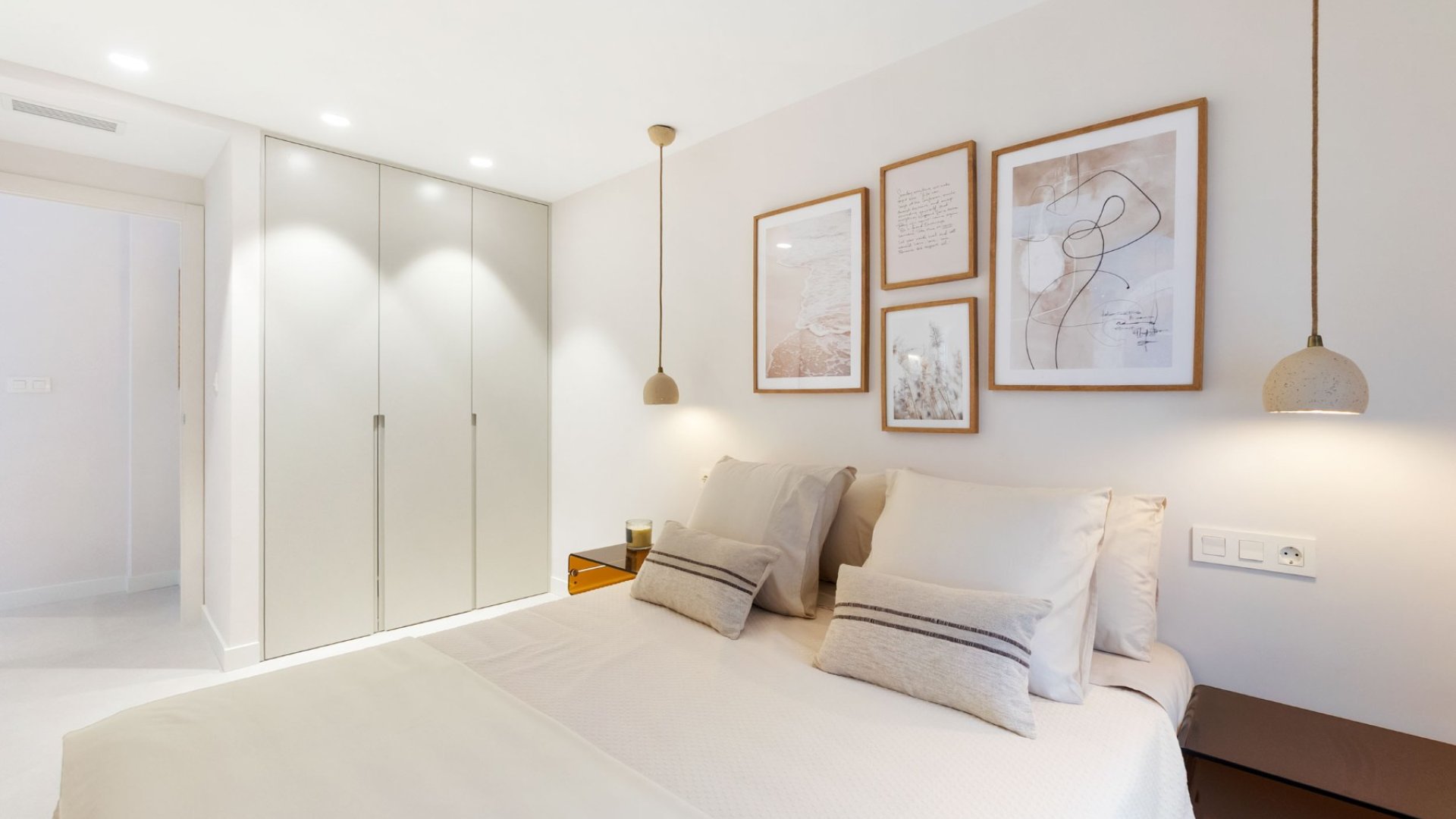 Reventa - Apartamentos -
Torrevieja