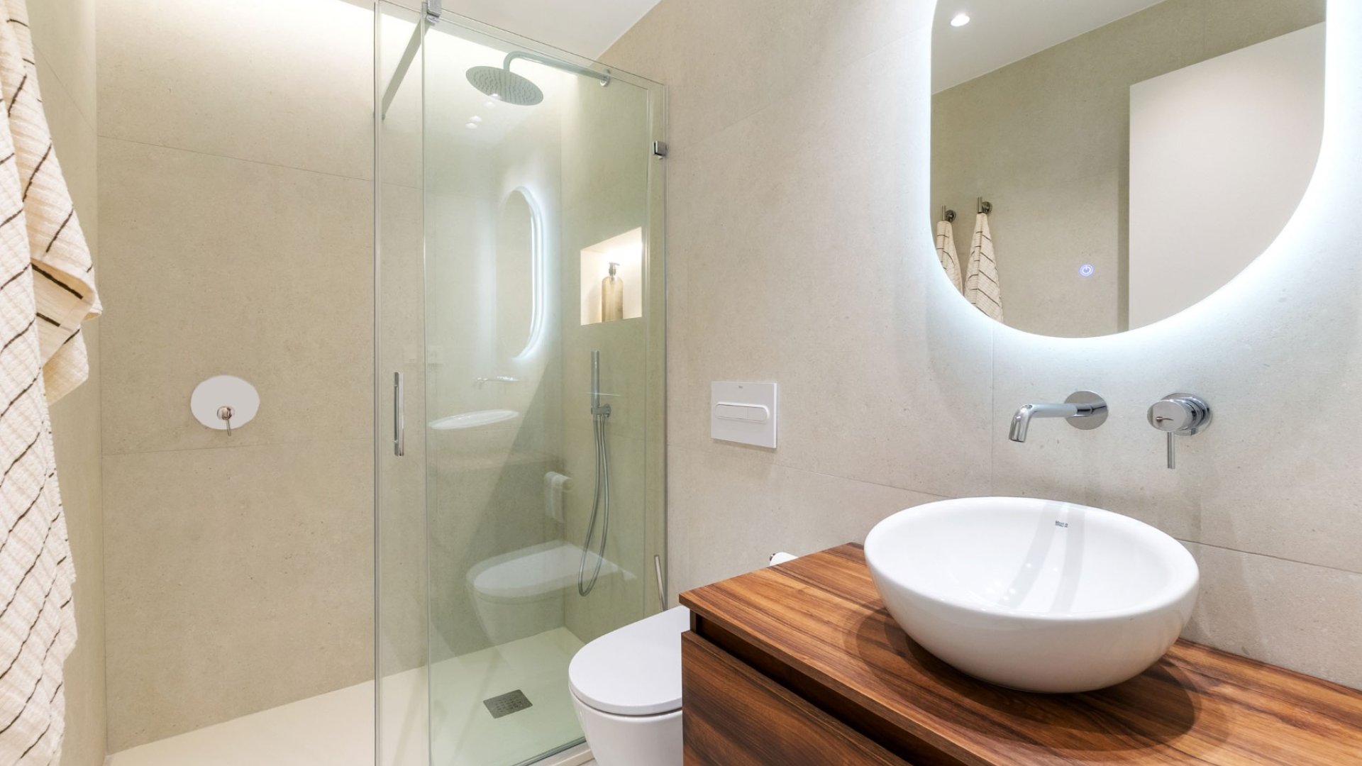 Reventa - Apartamentos -
Torrevieja