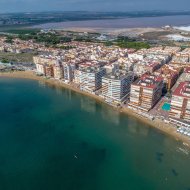 Reventa - Apartamentos -
Torrevieja