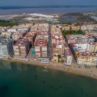 Reventa - Apartamentos -
Torrevieja