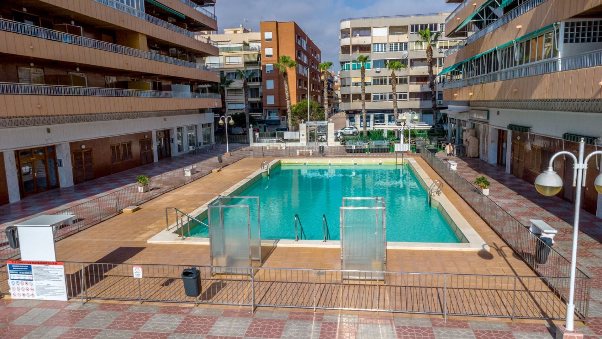 Reventa - Apartamentos -
Torrevieja