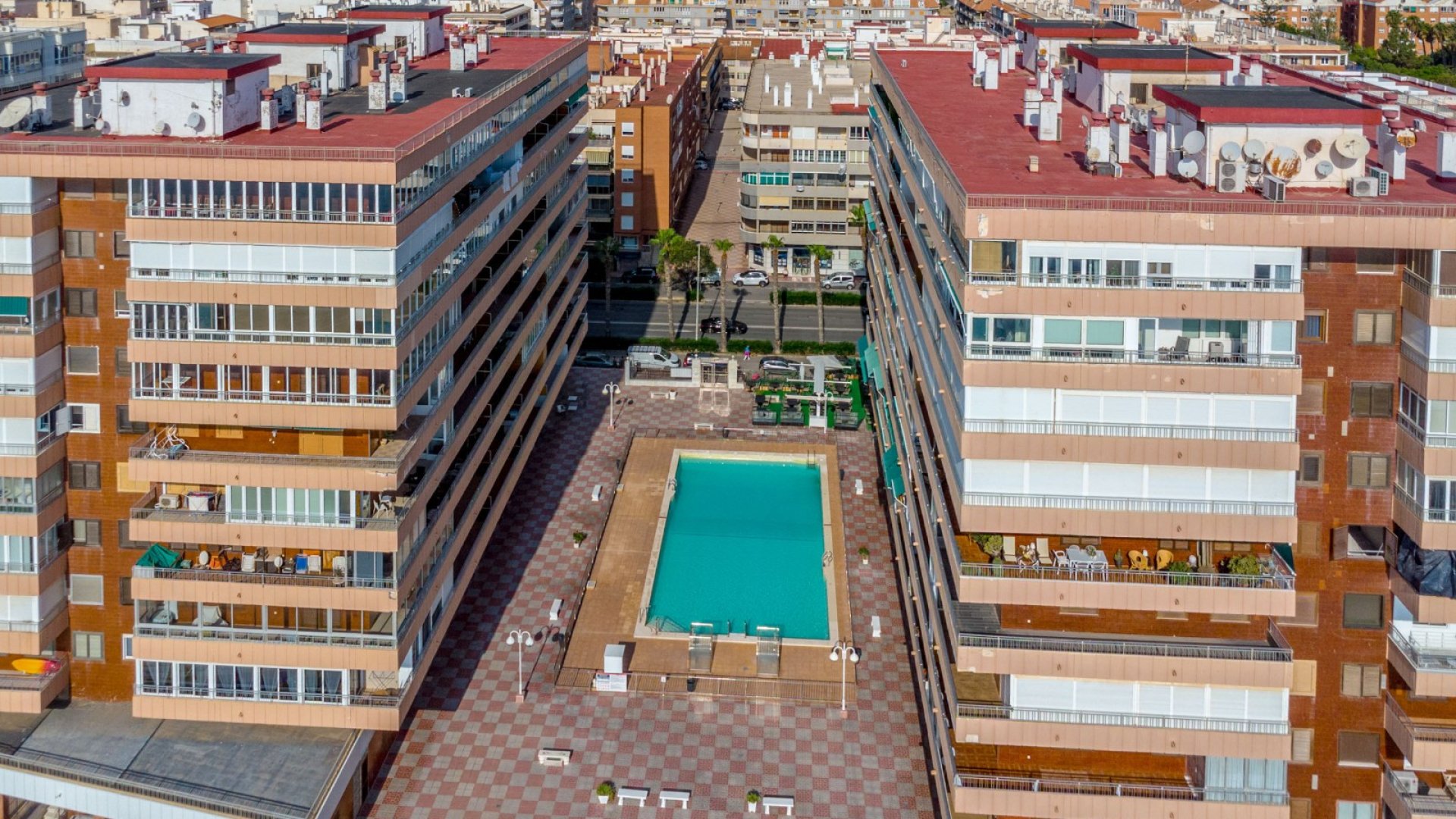 Reventa - Apartamentos -
Torrevieja