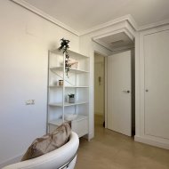 Reventa - Apartamentos -
Torrevieja