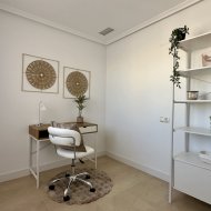 Reventa - Apartamentos -
Torrevieja