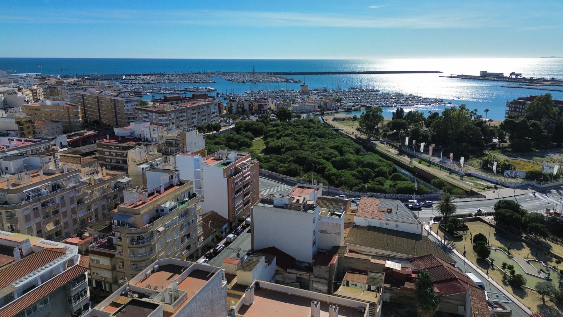 Reventa - Apartamentos -
Torrevieja