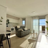 Reventa - Apartamentos -
Torrevieja
