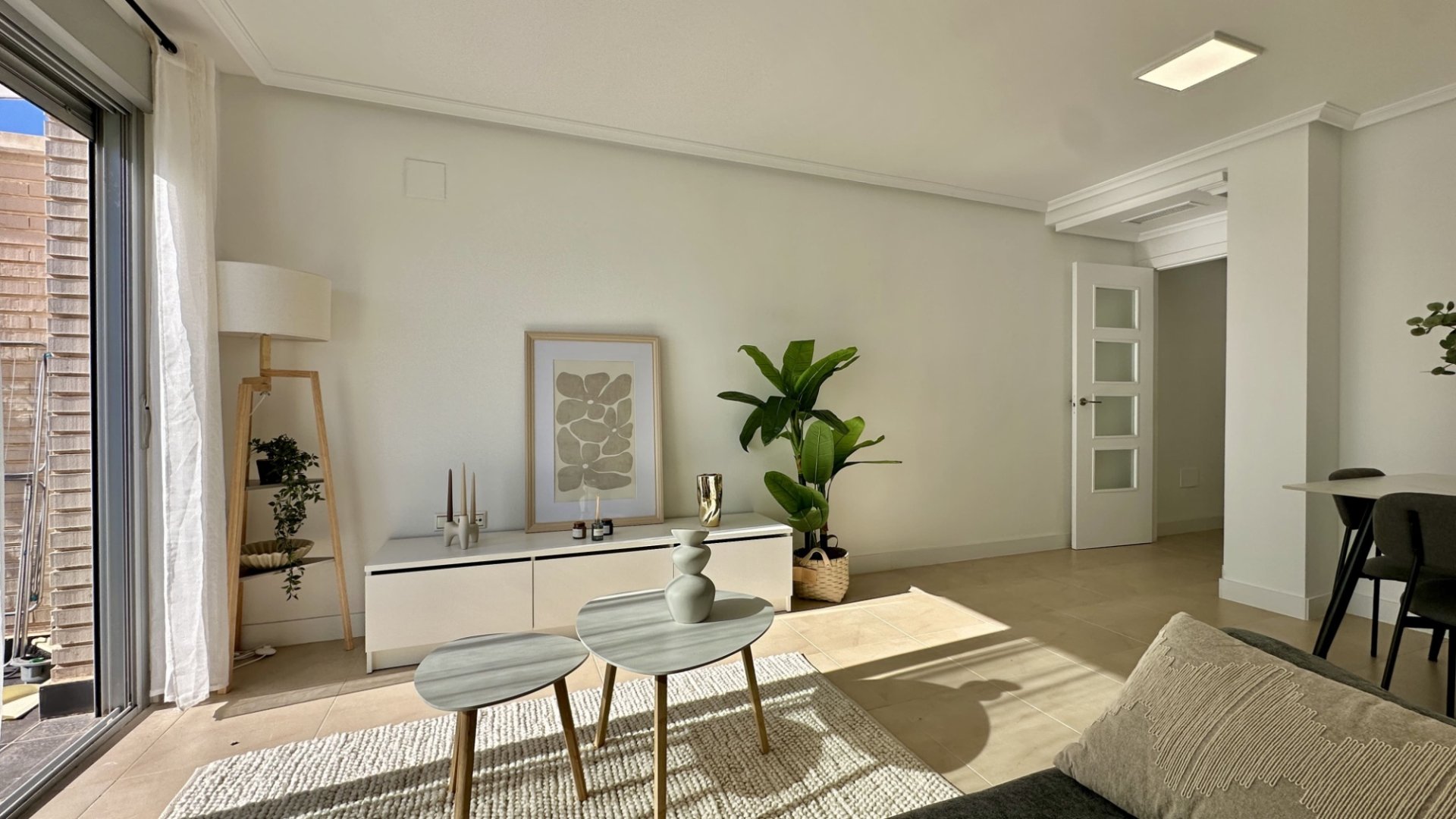 Reventa - Apartamentos -
Torrevieja