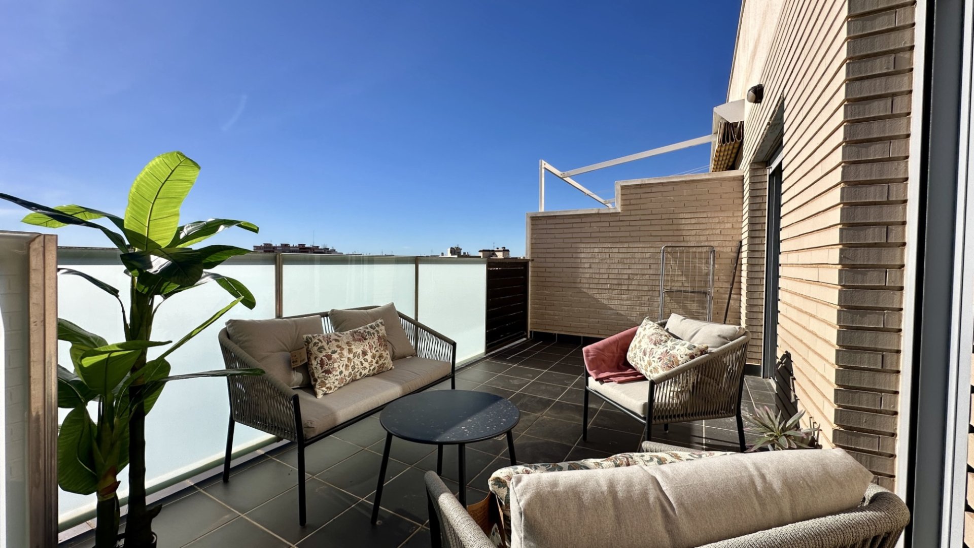 Reventa - Apartamentos -
Torrevieja