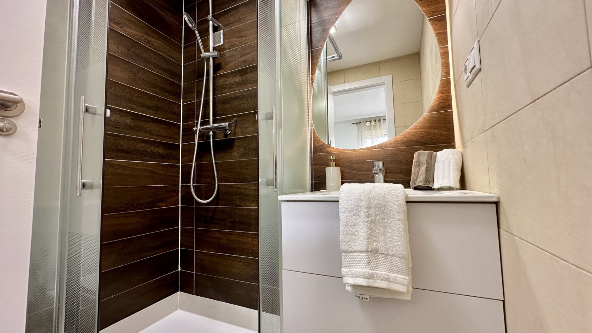 Reventa - Apartamentos -
Torrevieja