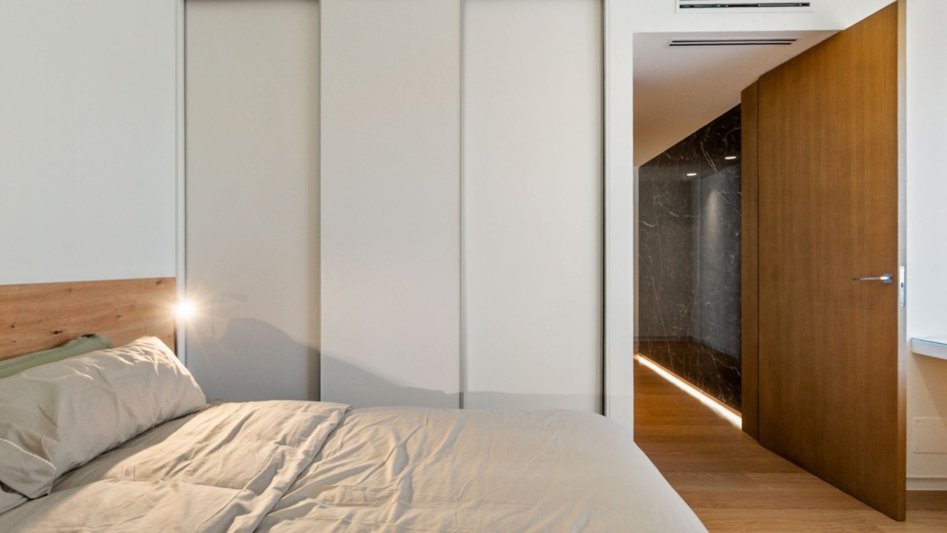 Reventa - Apartamentos -
Torrevieja