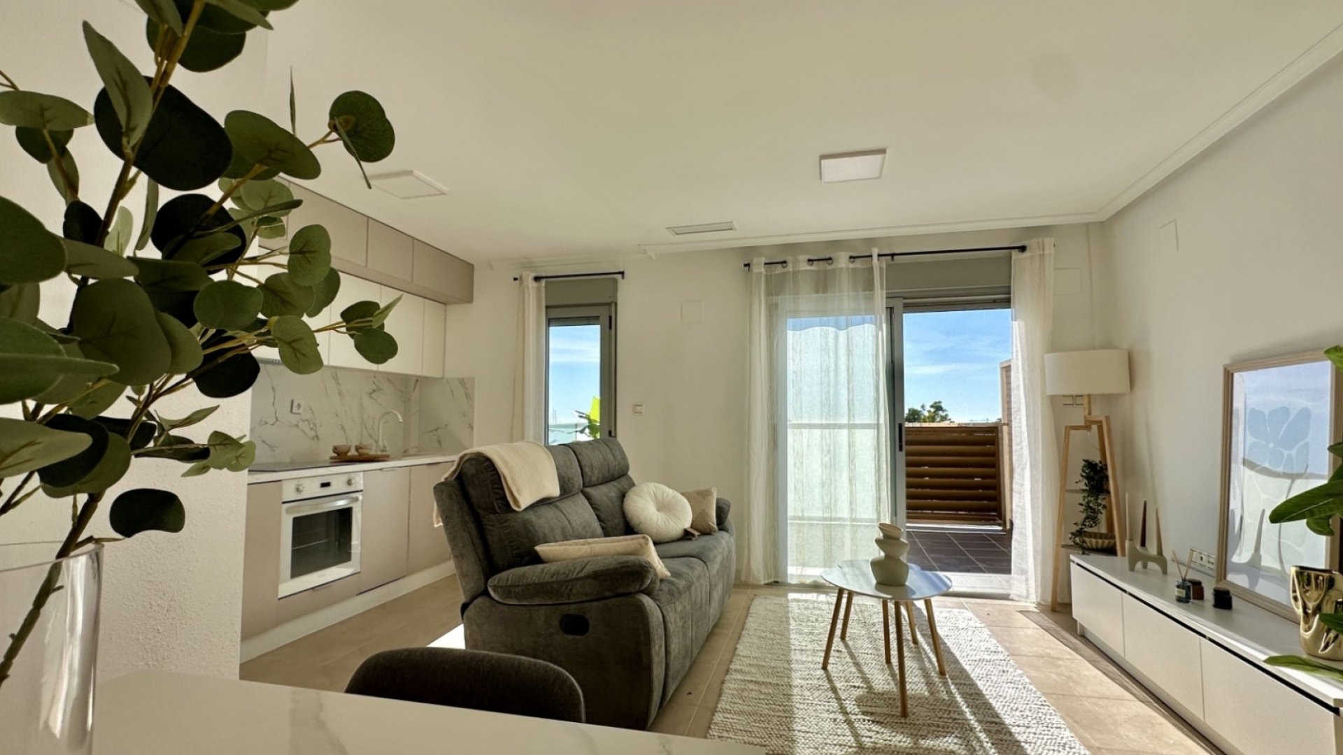 Reventa - Apartamentos -
Torrevieja