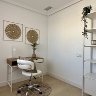 Reventa - Apartamentos -
Torrevieja