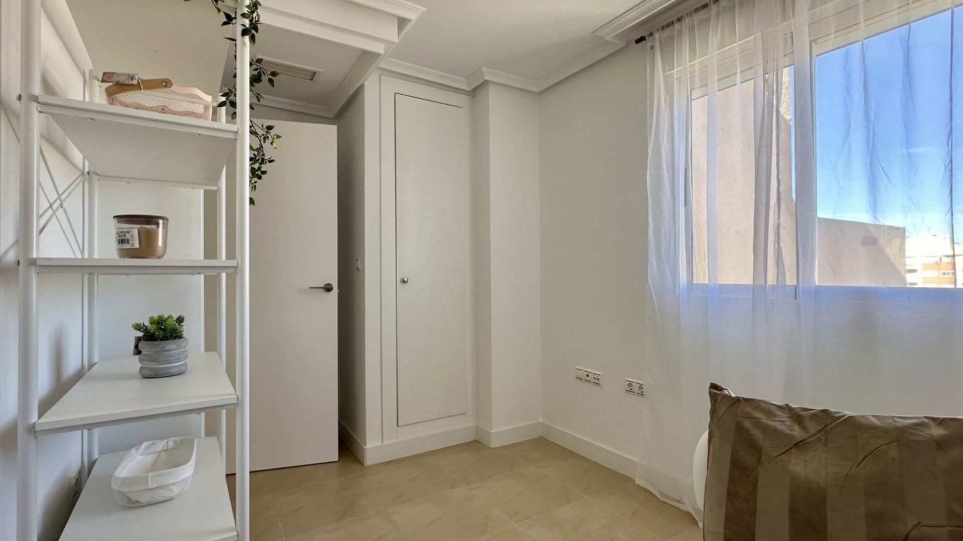 Reventa - Apartamentos -
Torrevieja