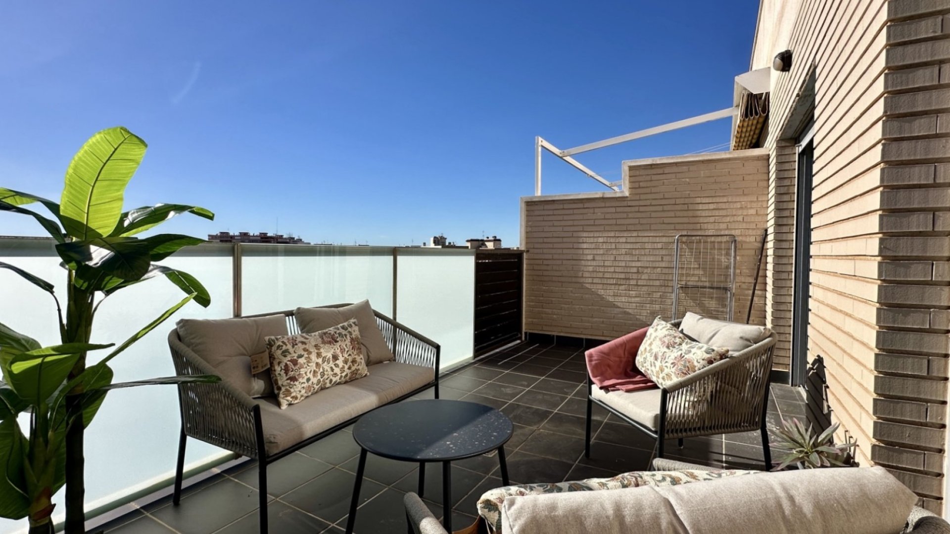 Reventa - Apartamentos -
Torrevieja