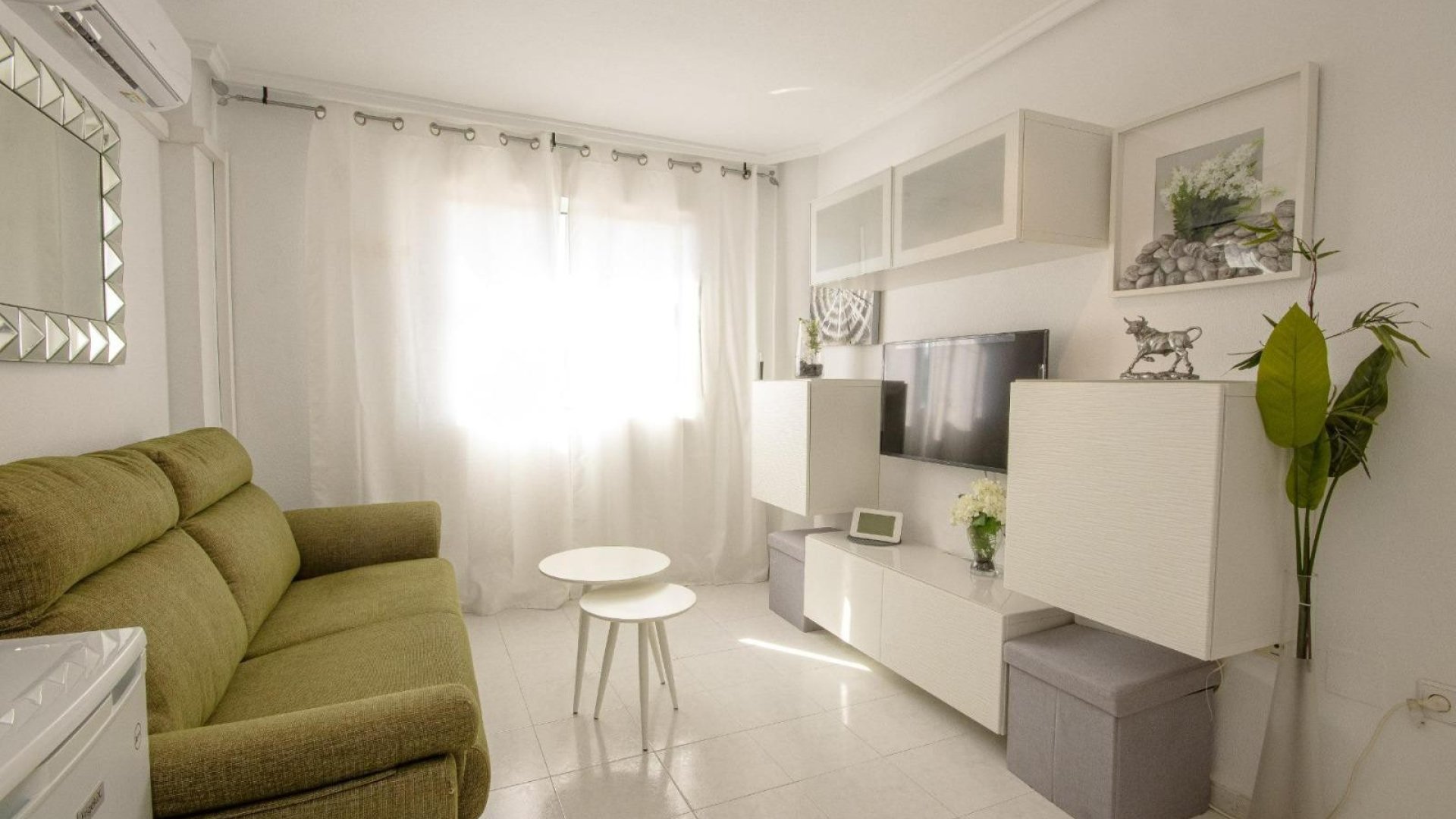 Reventa - Apartamentos -
Torrevieja