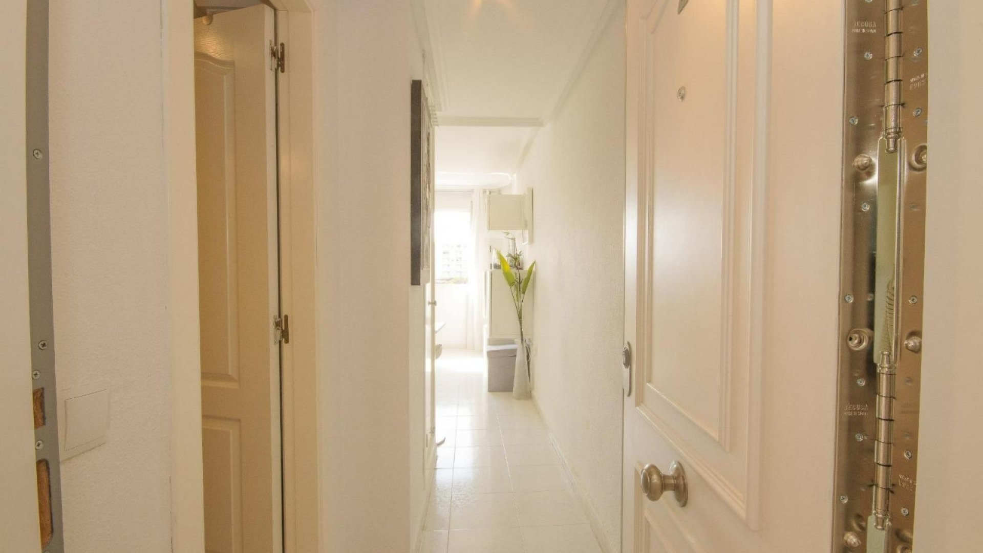 Reventa - Apartamentos -
Torrevieja