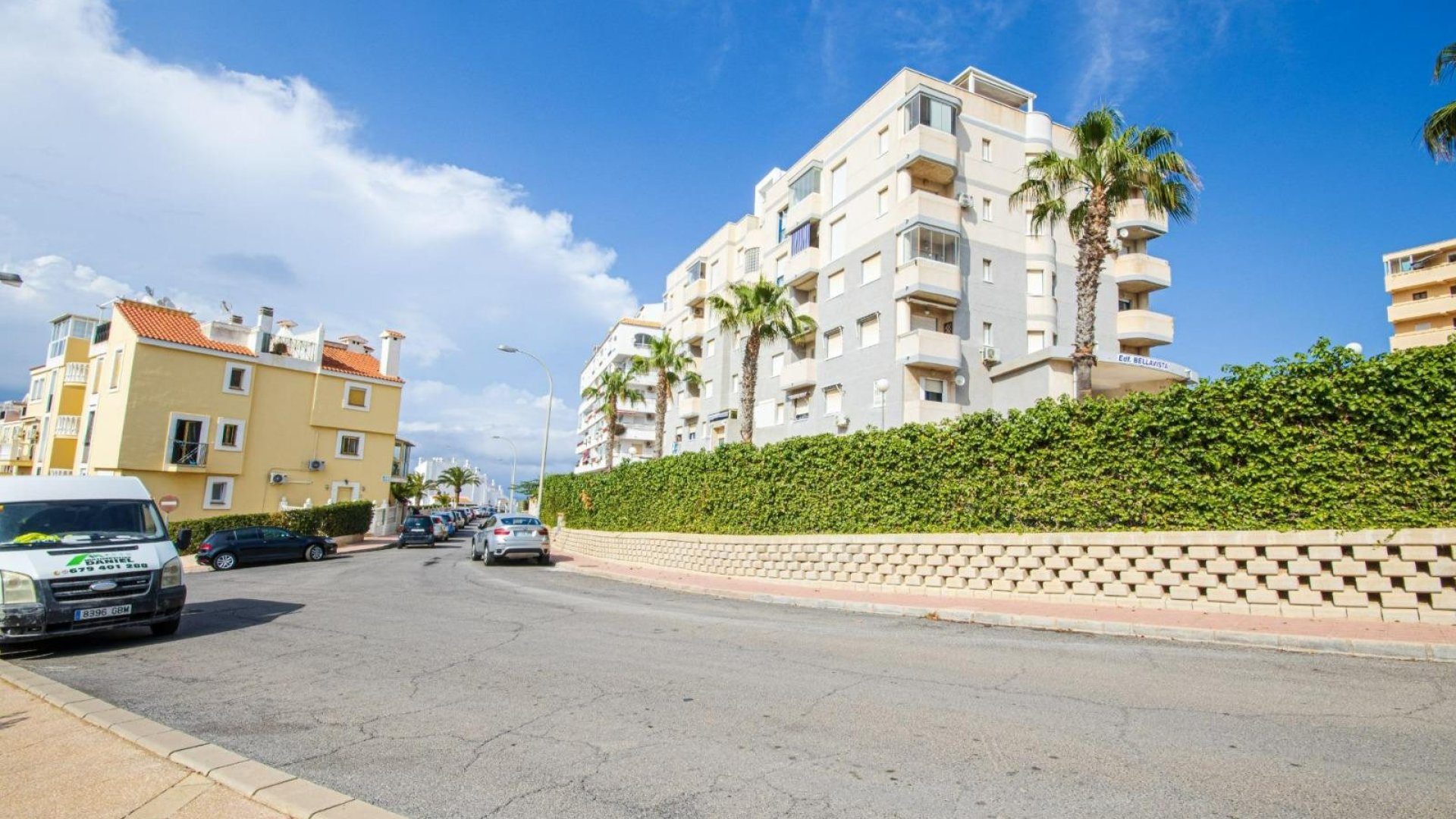 Reventa - Apartamentos -
Torrevieja