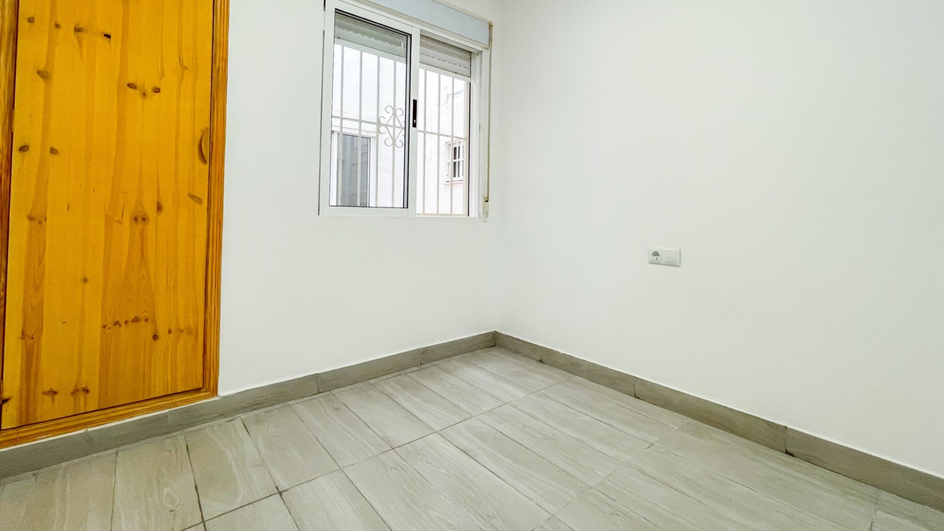 Reventa - Apartamentos -
Torrevieja