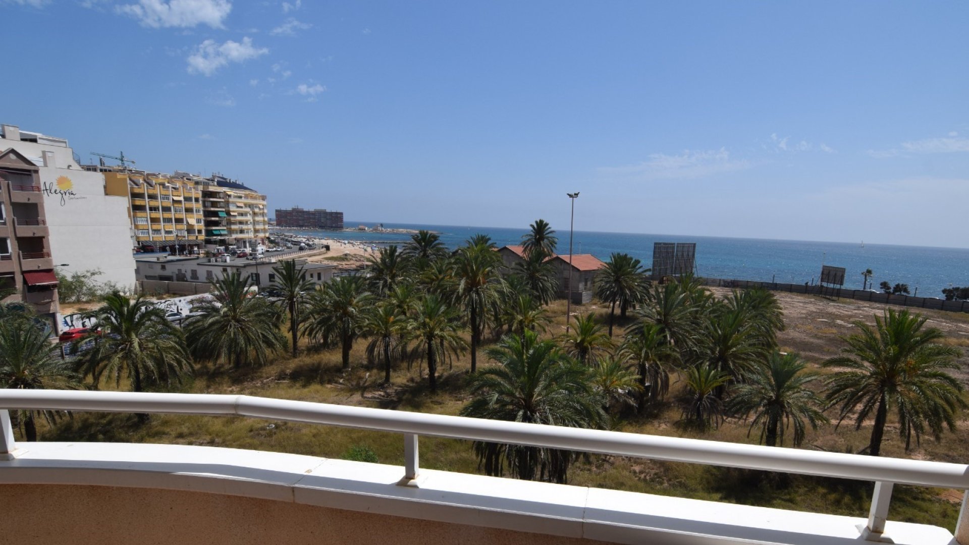 Reventa - Apartamentos -
Torrevieja