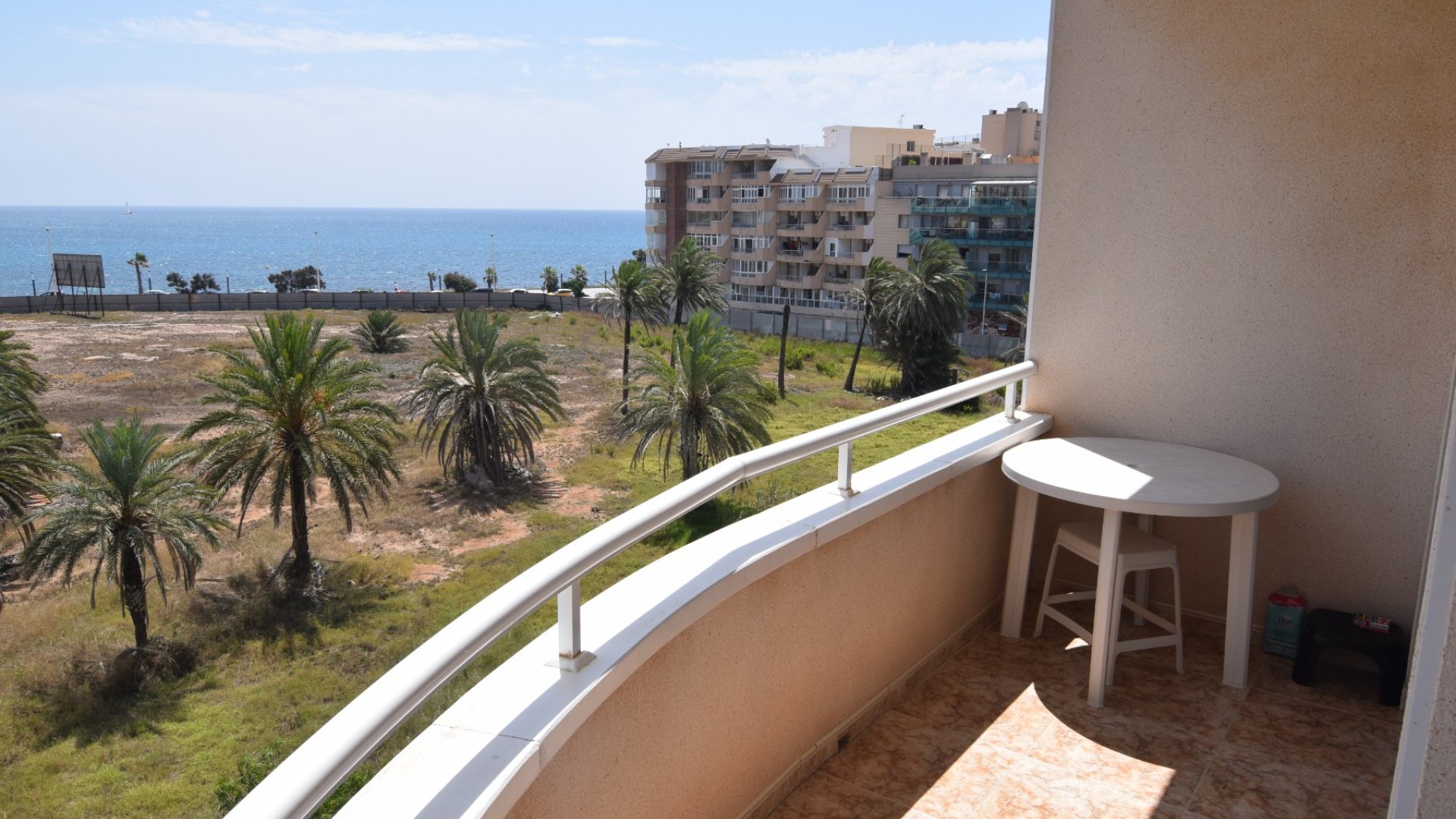 Reventa - Apartamentos -
Torrevieja