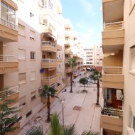 Reventa - Apartamentos -
Torrevieja