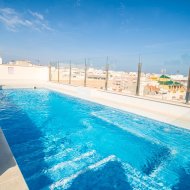 Reventa - Apartamentos -
Torrevieja