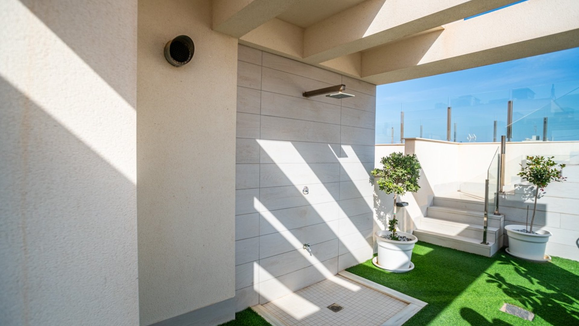 Reventa - Apartamentos -
Torrevieja