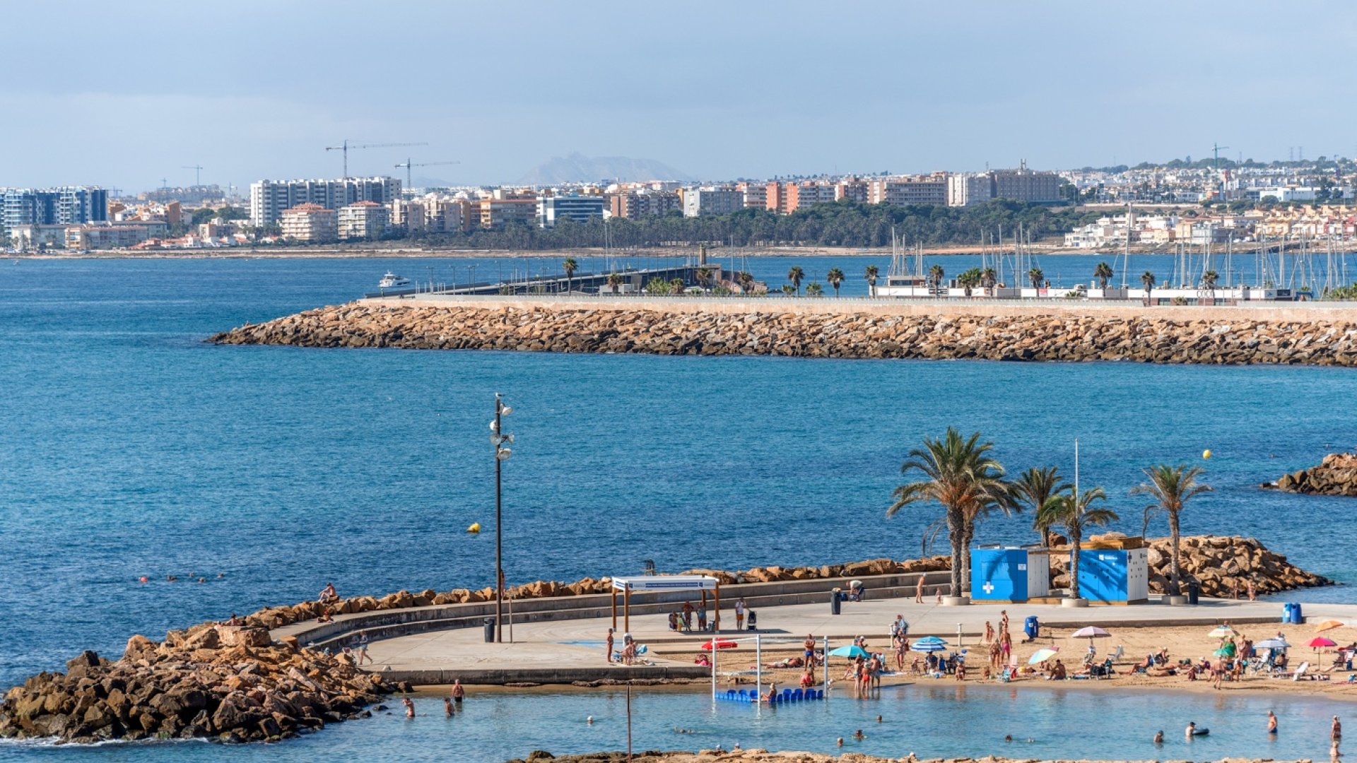 Reventa - Apartamentos -
Torrevieja