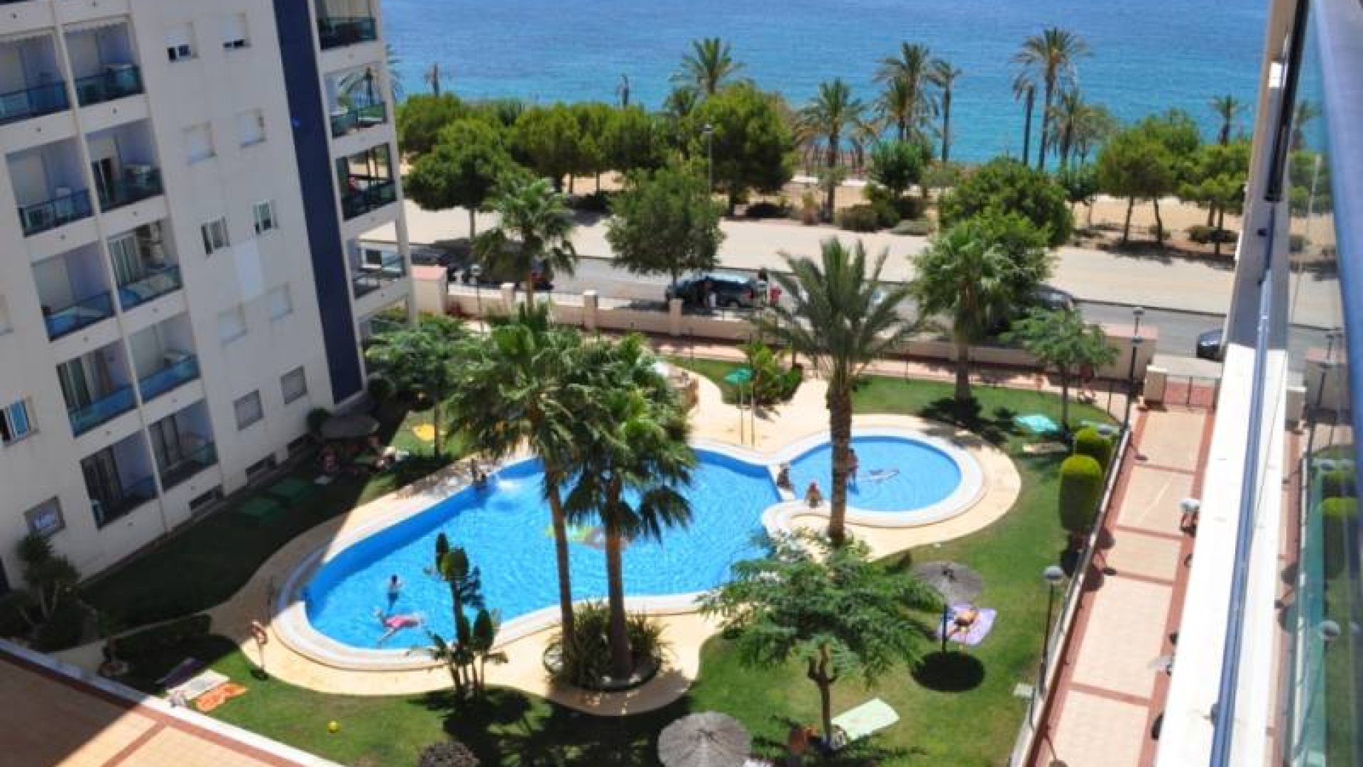 Reventa - Apartamentos -
Villajoyosa - Playa Torres