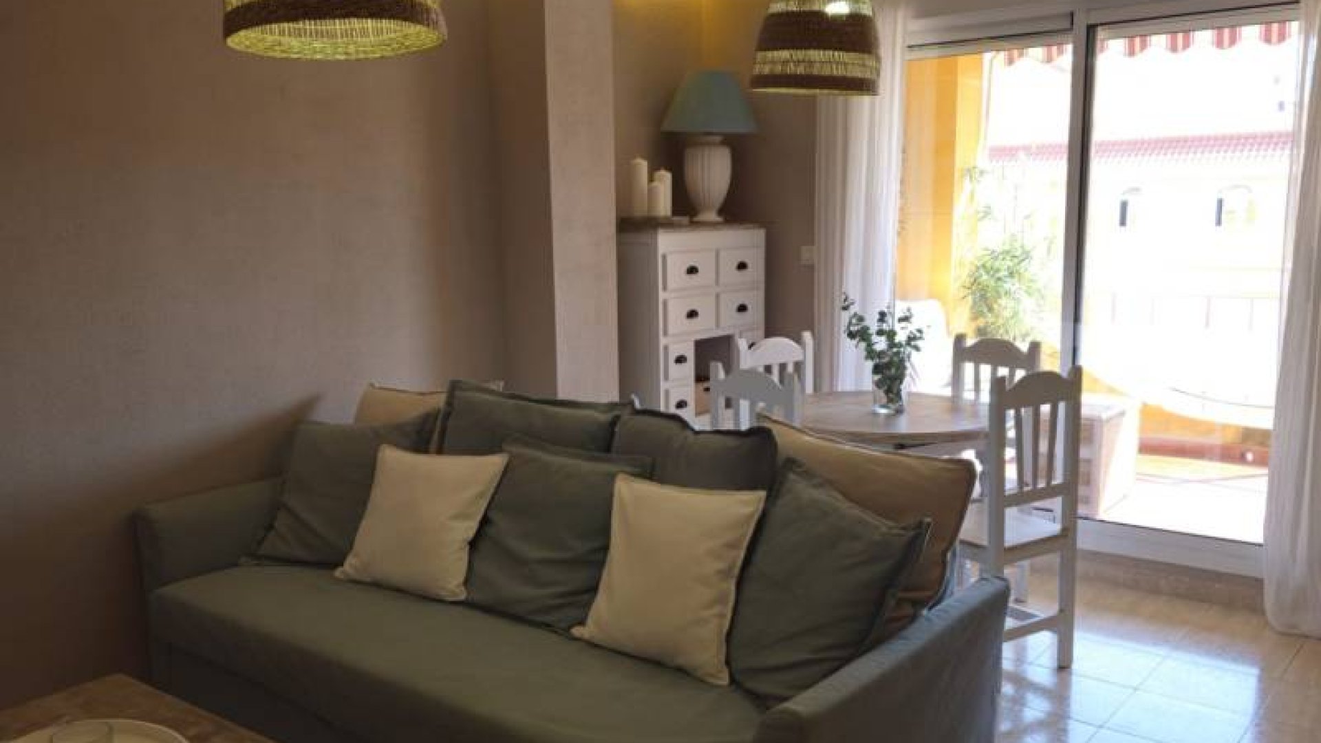 Reventa - Apartamentos -
Villajoyosa - Playa Torres