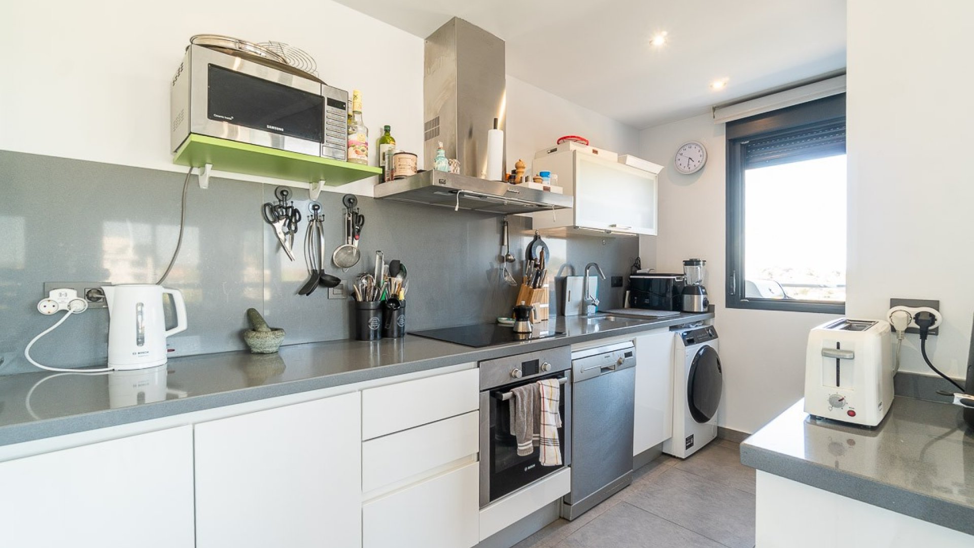 Reventa - Apartamentos -
Villamartín - La fuente