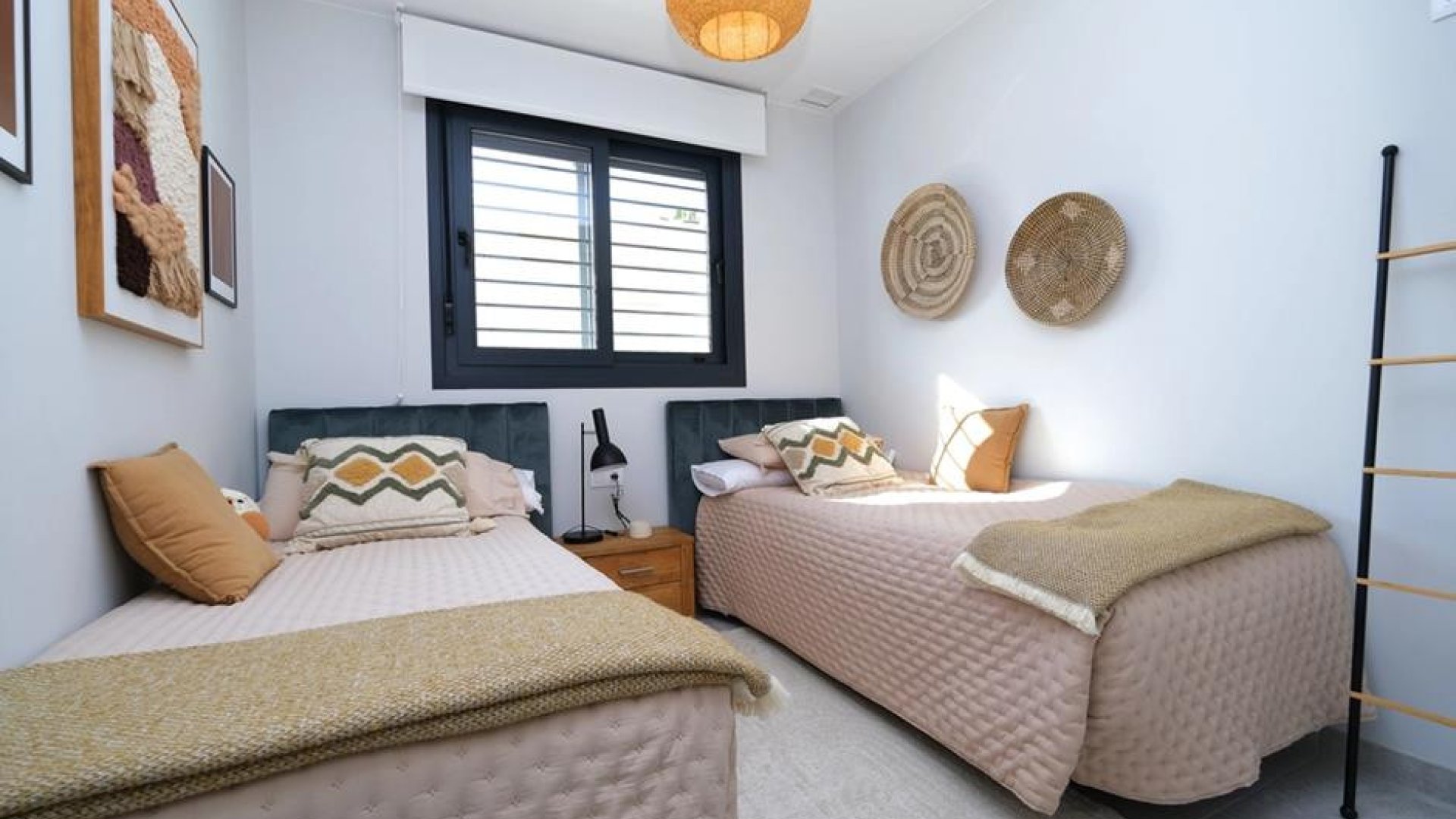Reventa - Apartamentos -
Villamartín - Las Filipinas