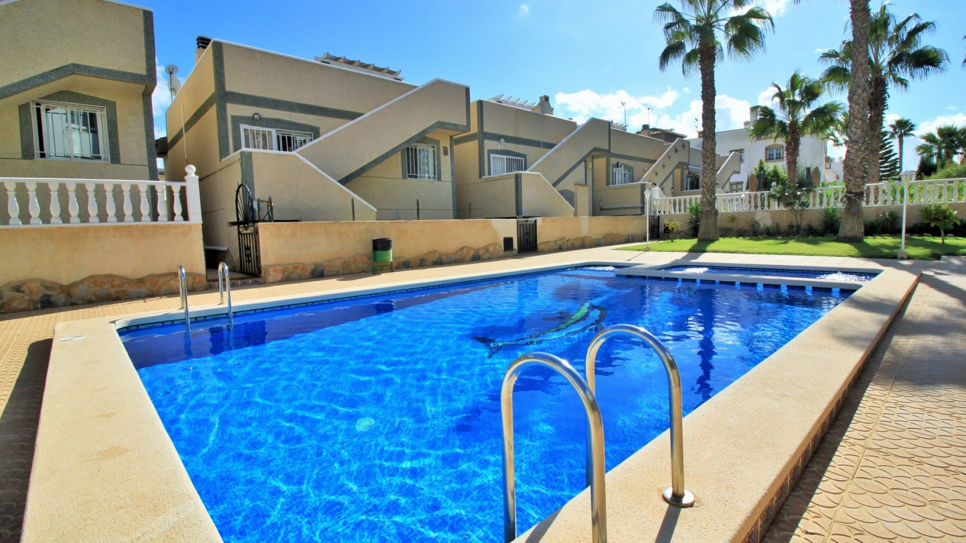 Reventa - Apartamentos -
Villamartín - Las Violetas