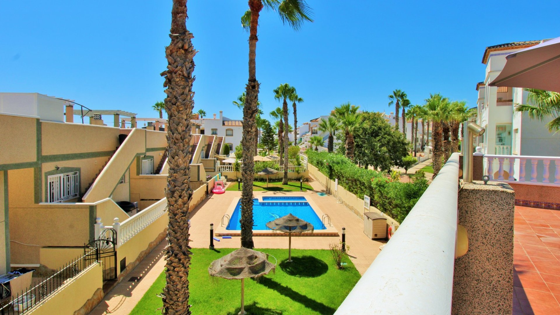 Reventa - Apartamentos -
Villamartín - Las Violetas