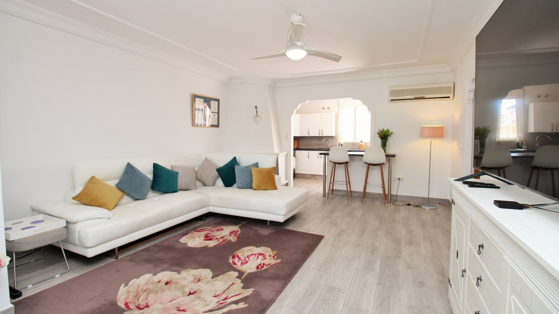 Reventa - Apartamentos -
Villamartín - Las Violetas