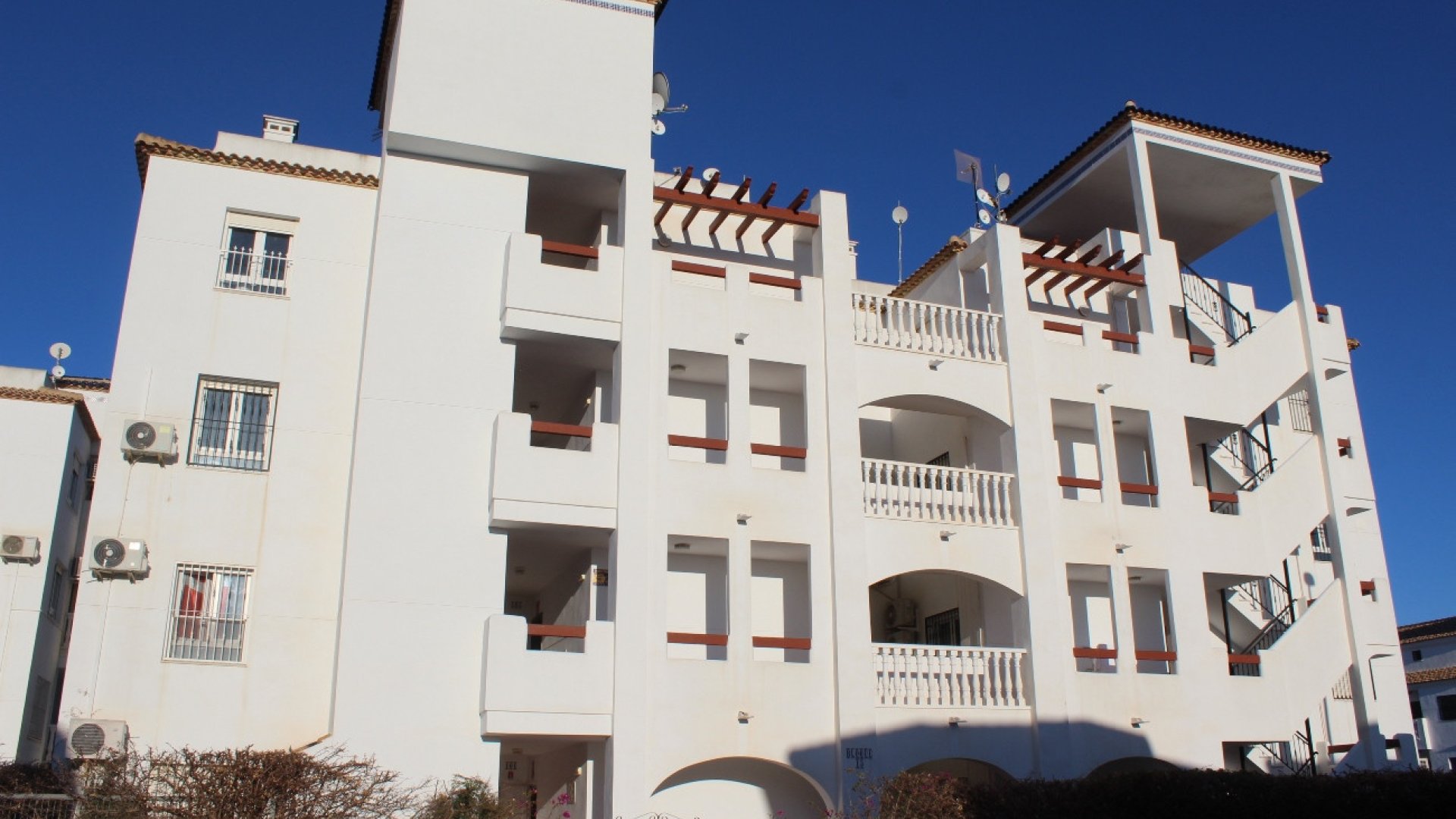 Reventa - Apartamentos -
Villamartín - PAU 8
