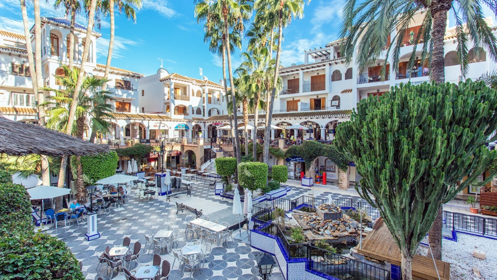 Reventa - Apartamentos -
Villamartín - PAU 8