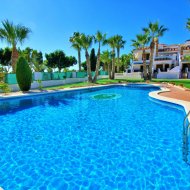 Reventa - Apartamentos -
Villamartín - PAU 8