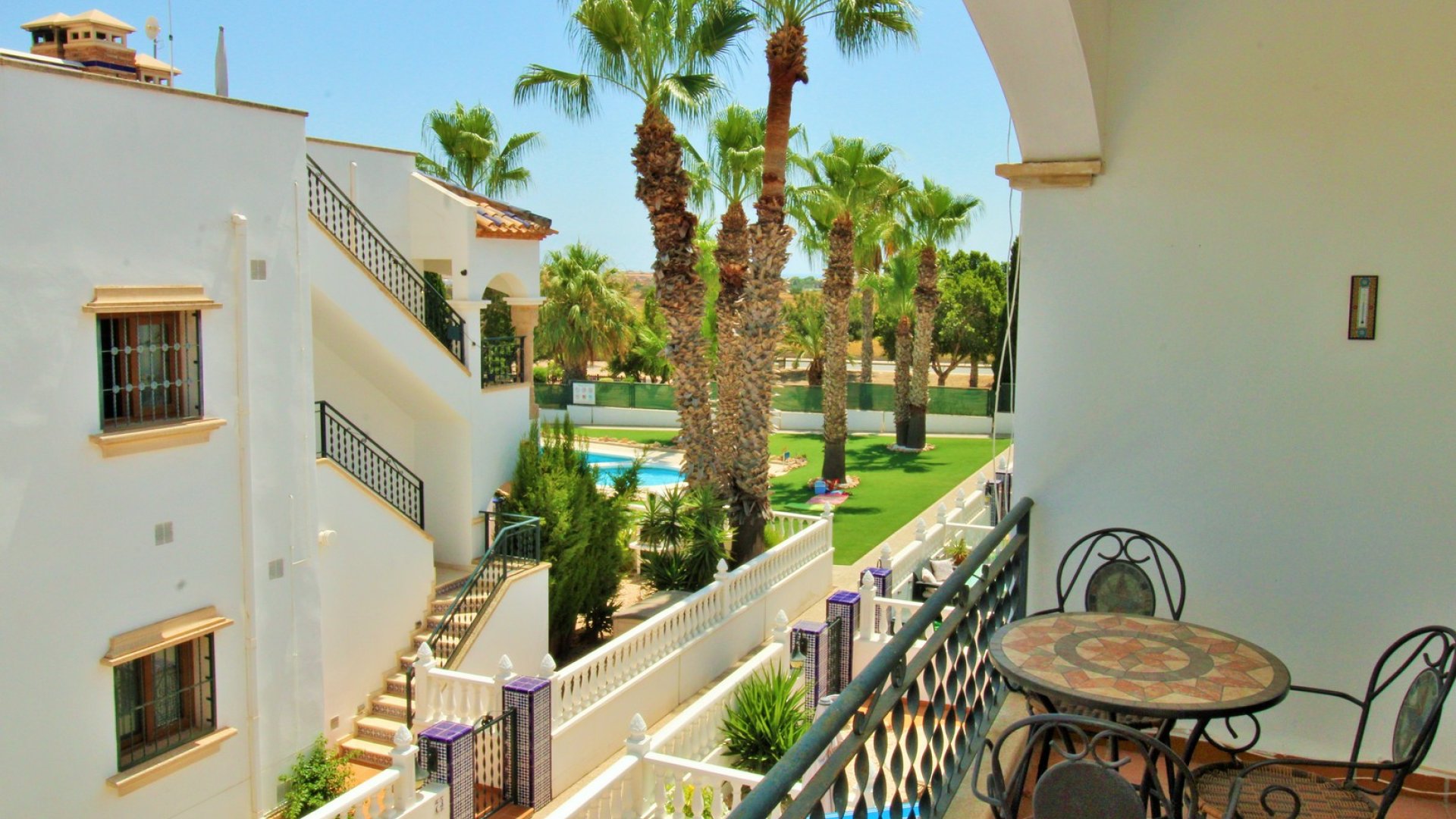 Reventa - Apartamentos -
Villamartín - PAU 8