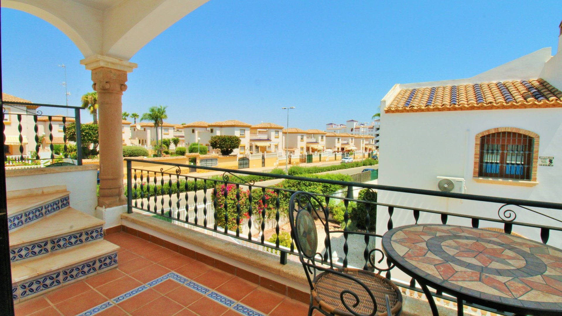 Reventa - Apartamentos -
Villamartín - PAU 8