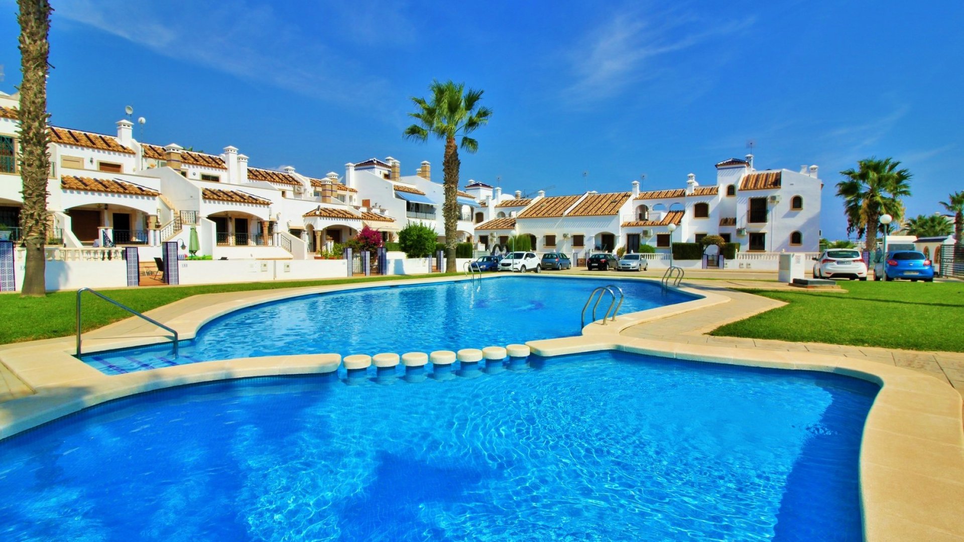 Reventa - Apartamentos -
Villamartín - PAU 8