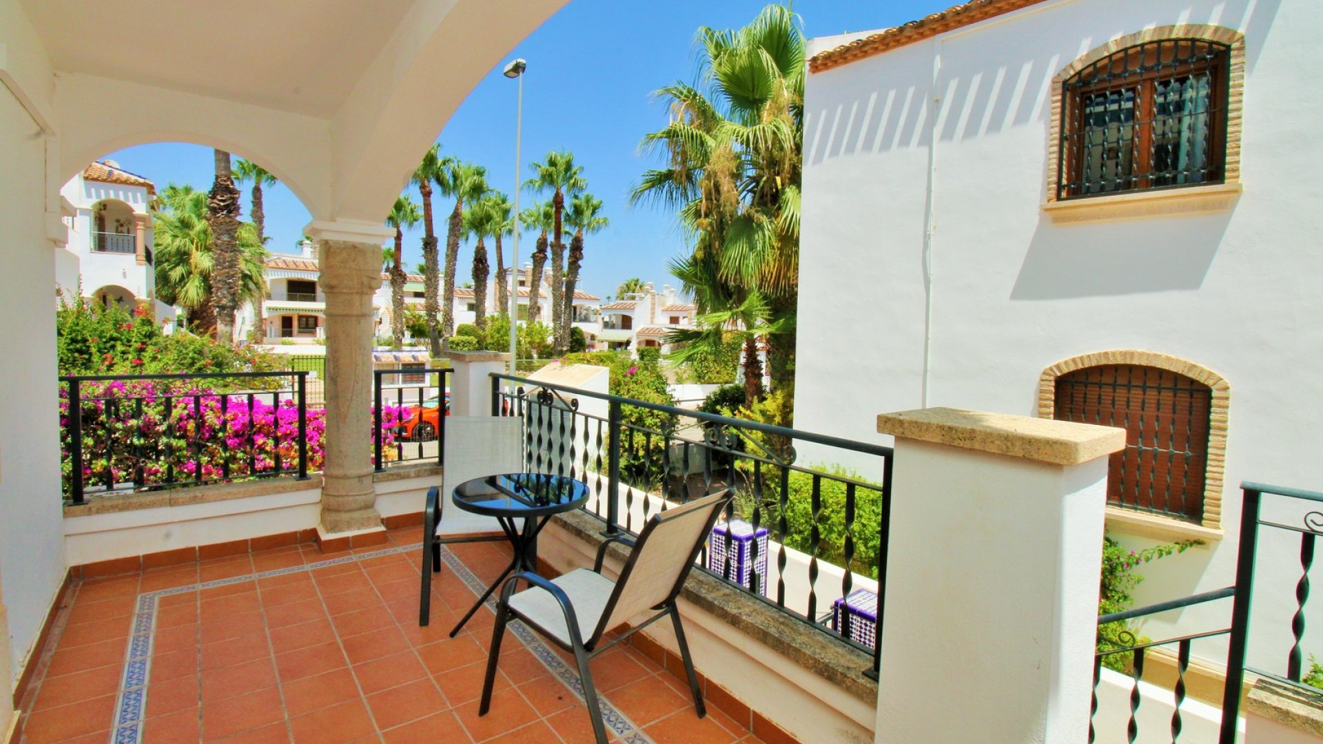 Reventa - Apartamentos -
Villamartín - PAU 8