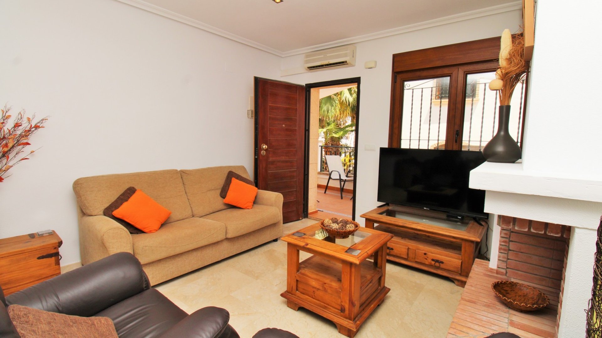 Reventa - Apartamentos -
Villamartín - PAU 8