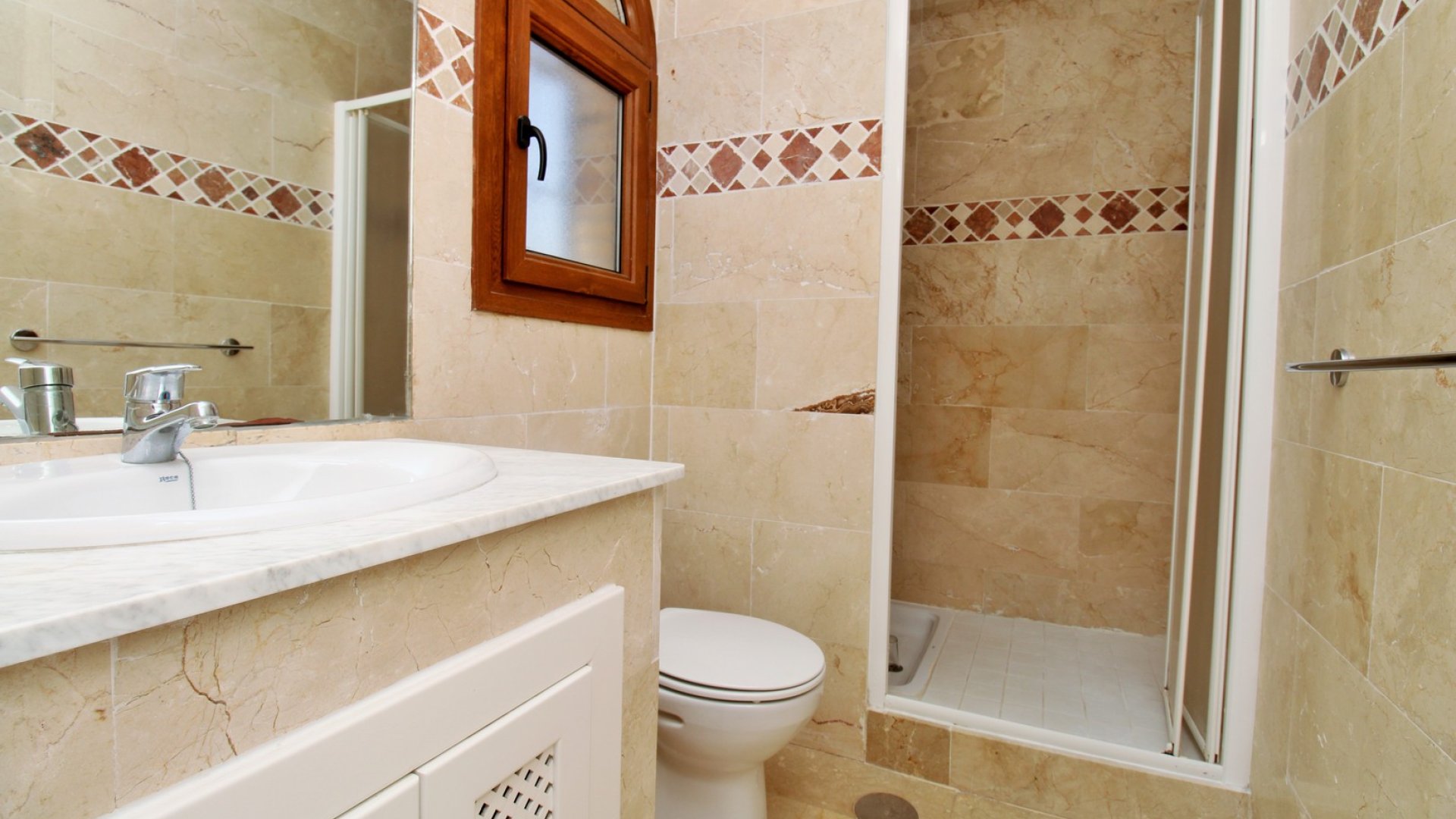 Reventa - Apartamentos -
Villamartín - PAU 8