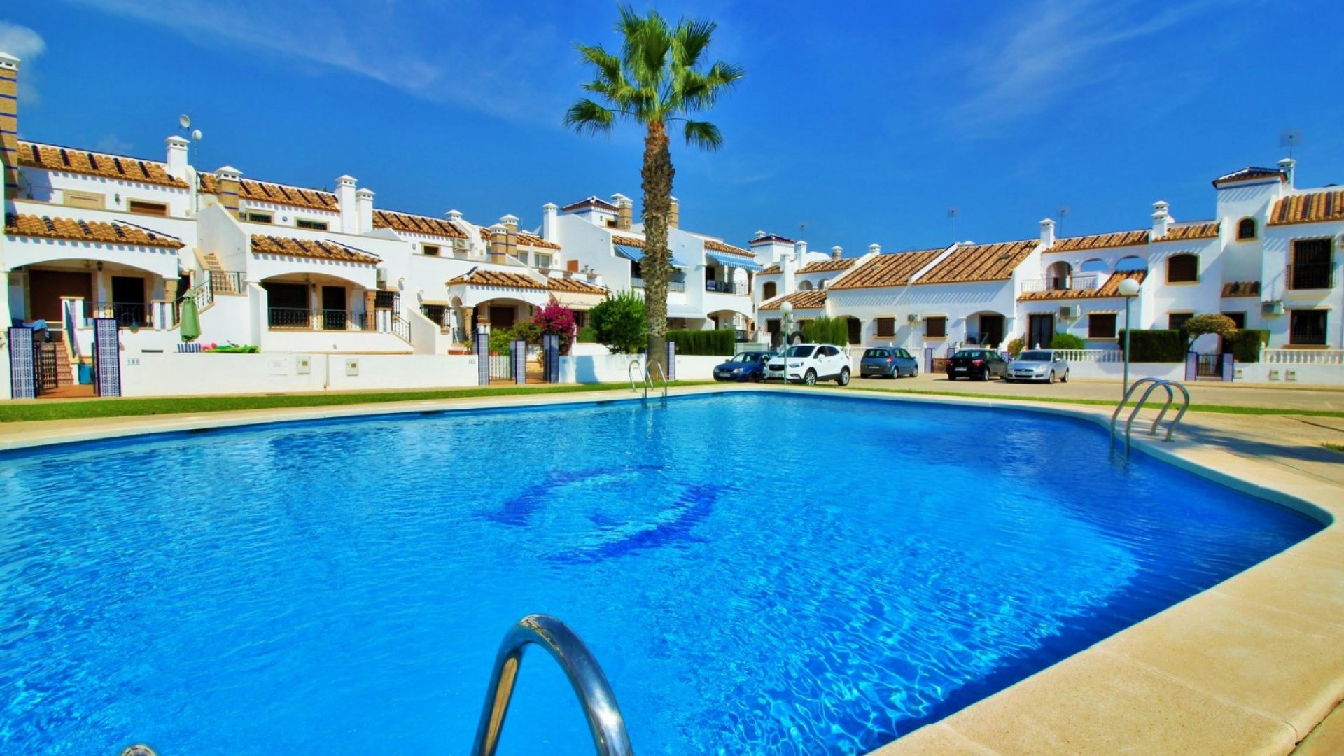 Reventa - Apartamentos -
Villamartín - PAU 8