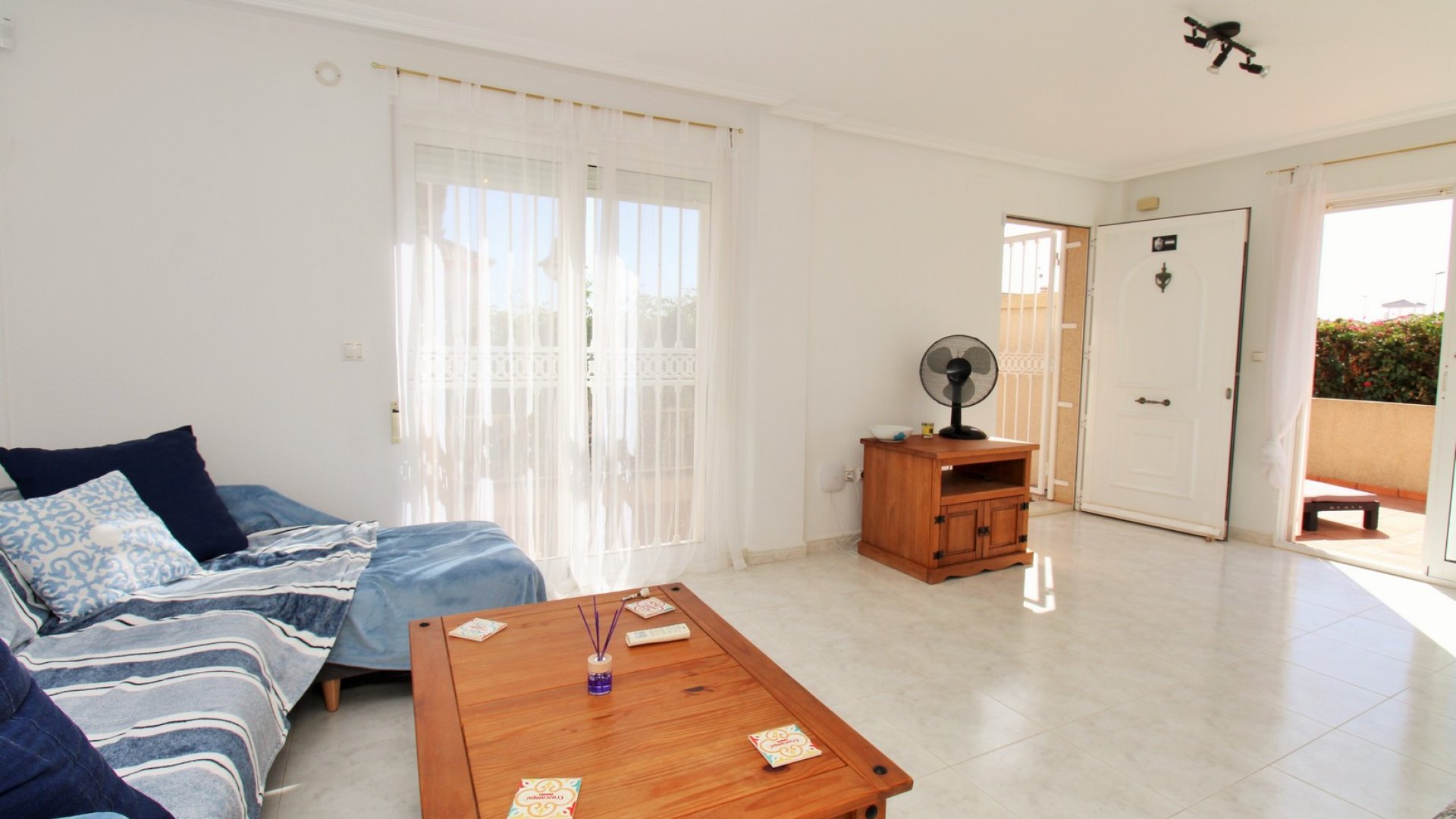 Reventa - Apartamentos -
Villamartín - PAU 8