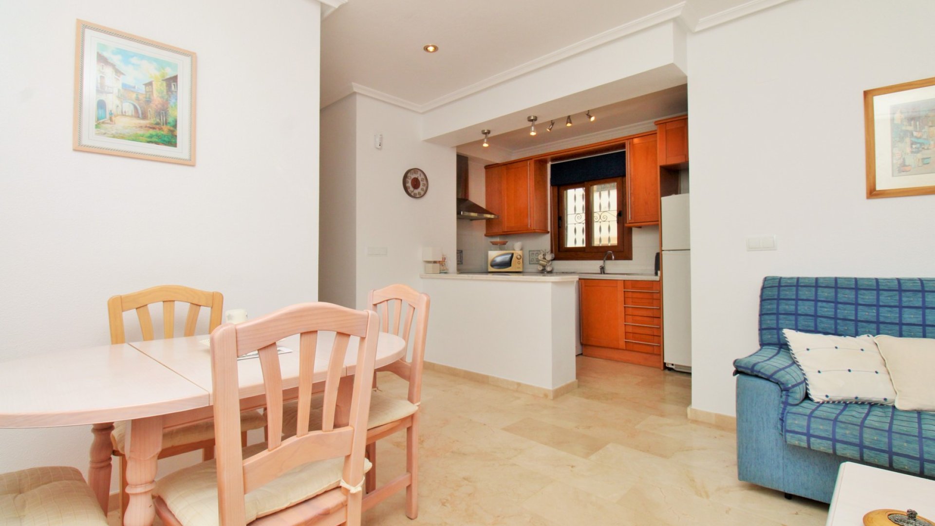 Reventa - Apartamentos -
Villamartín - PAU 8