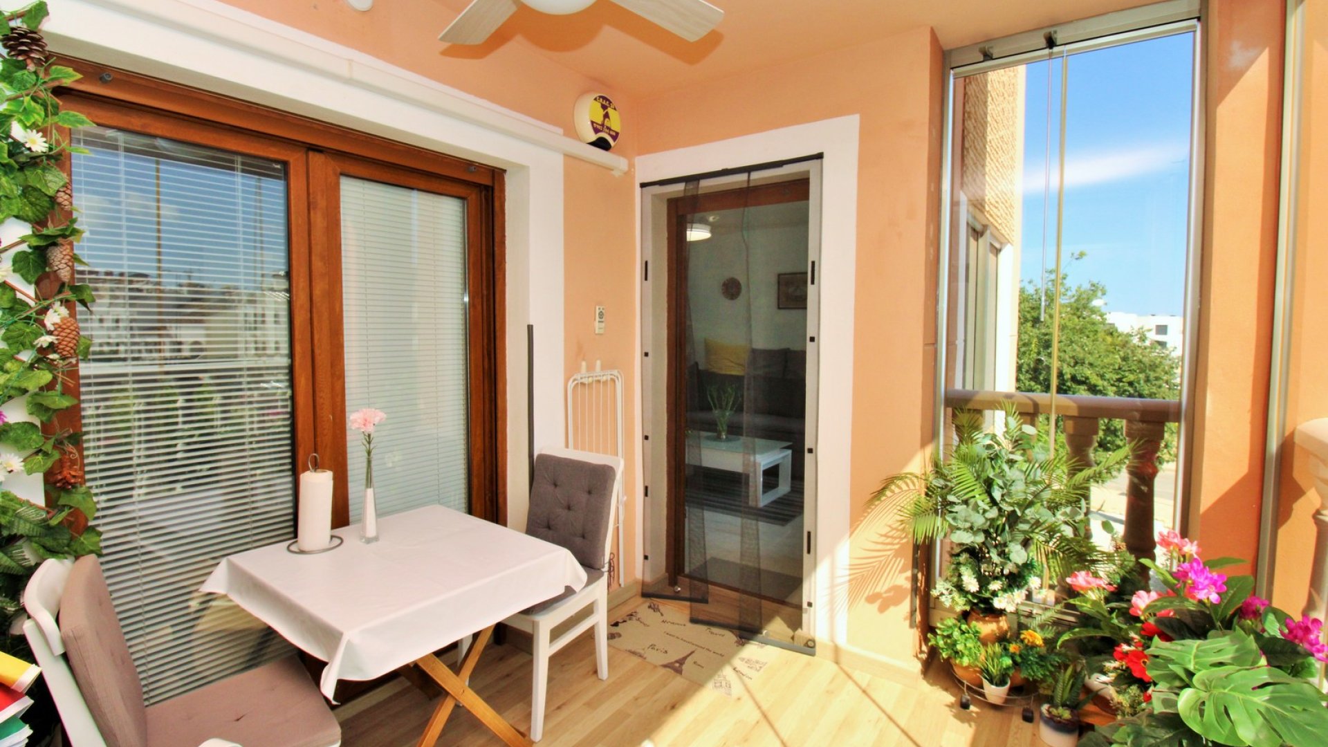 Reventa - Apartamentos -
Villamartín - PAU 8