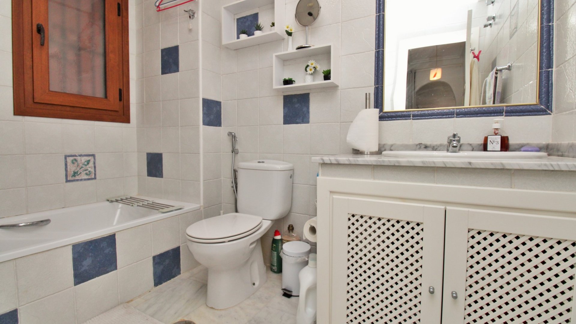Reventa - Apartamentos -
Villamartín - PAU 8